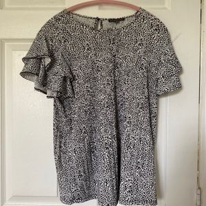 Black and white leopard print top